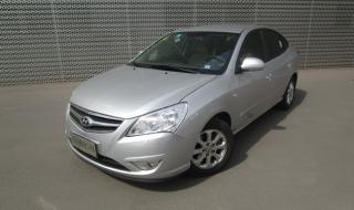 现代伊兰特悦动 现代伊兰特悦动